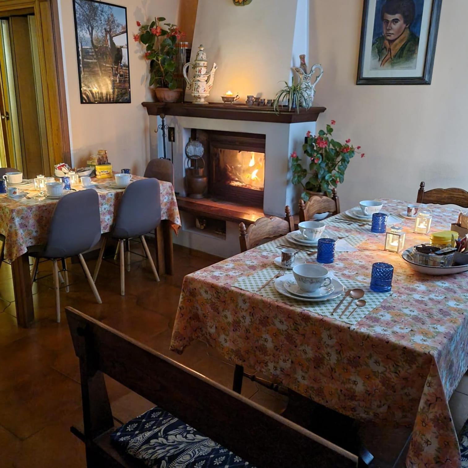 Alojamento de Acomodação e Pequeno-almoço A Io & Mamma100 M Dal Parco Di Pinocchio